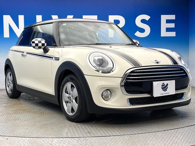 ●無料付帯の保証の他、安心の最長3年・走行無制限保証（有償）をご用意。輸入車を安心してお楽しみいただける様、保証内容も充実はもちろん、無料点検＆オイル交換やロードサービスも付帯しております。