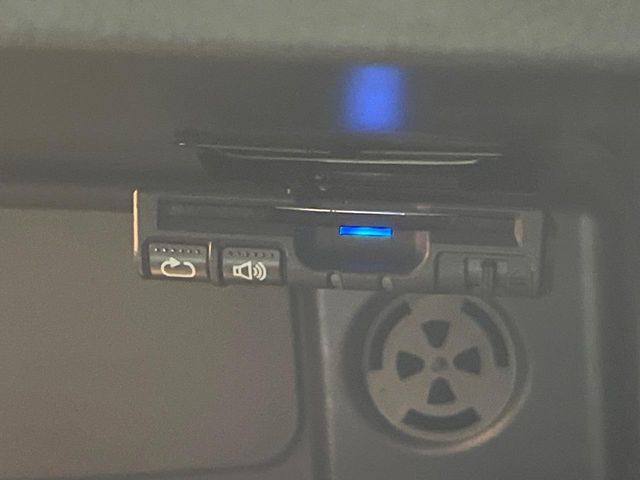 ●ETC車載器（アンテナ分離型音声案内タイプ）：お引き渡し時には再セットアップを実施後、お渡しいたします。マイレージ登録に関してもお気軽にスタッフまでお尋ねください。