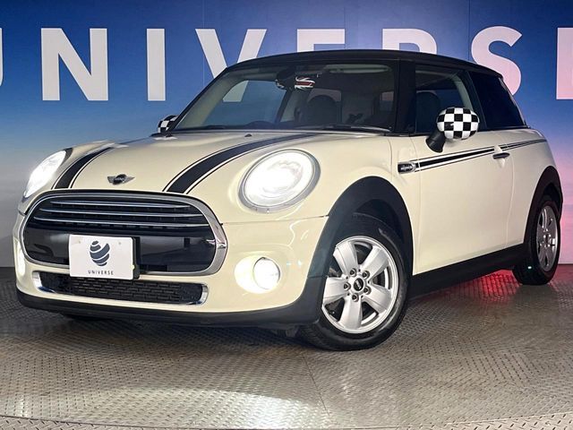 ●LEDヘッドライト：夜間走行時も良好な視界を確保し安心して運転できる高輝度LEDヘッドライトを装備！点灯速度が早く、消費電力も抑えられています。