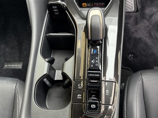 モデリスタエアロ・全周囲カメラ・フルセグナビ・BTオーディオ・HUD・BSM・RCTA・ACC・LKA・AHB・車高調・黒革・ベンチレーションシート・ステアヒーター・Pバックドア・Cソナー
