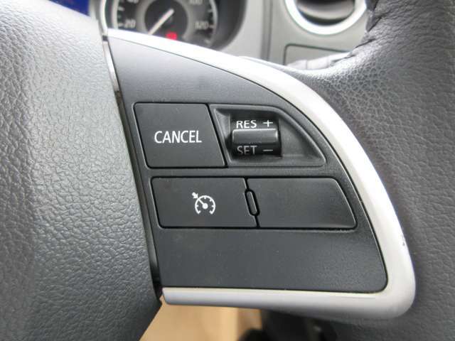 クルーズコントロール（Cruise Control）とは、アクセル操作なしでも車が自動でスピードを一定に保ってくれる機能