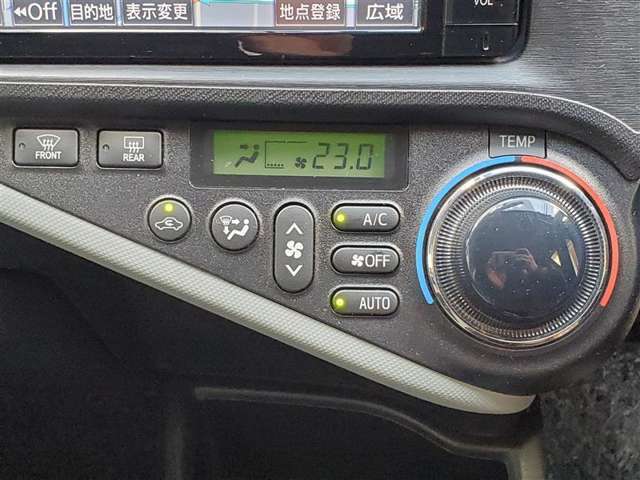 オートエアコン付きなので設定すれば自動的に過ごし易い温度に調整してくれますよ♪