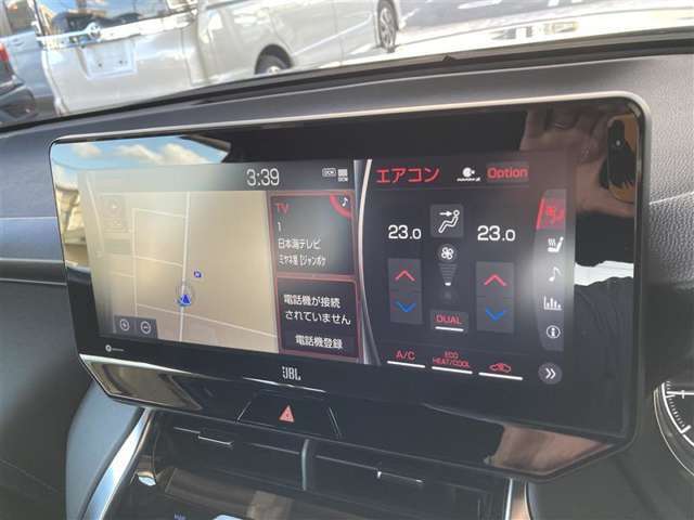 純正大画面ディスプレーオーディオ　地図機能付きです(^_^)v