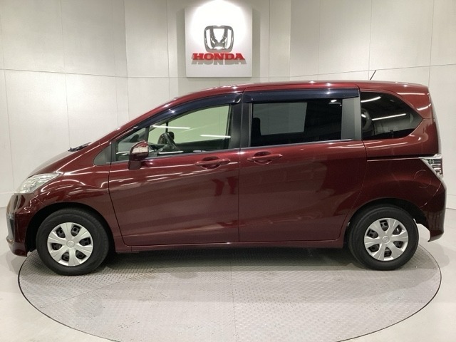 購入後も自社指定整備工場完備でお客様の愛車をしっかりサポート致します！御納車時には安全かつ安心してお乗り頂けるようホンダ専門知識を持つ整備スタッフが点検・整備・装備も説明をしてお渡ししております。