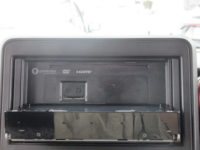 お気に入りの音楽を聴きながらだと毎日がステキなカーライフになりますね♪