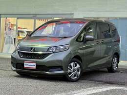 フェニックスではオンライン商談に取り組んでいます！お手持ちのスマホ、パソコンでZOOMアプリをインストールするだけで車輌がお家で見れて商談出来ます！詳しくはスタッフまで。