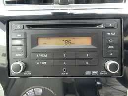 ◆CD一体AM/FMチューナーラジオ◆お気に入りの音楽でドライブを楽しめます♪