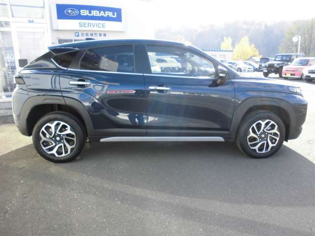 右サイドビュー