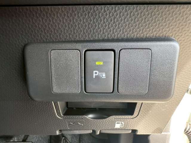 当店でJAFの入会が出来ます。JAFは、万が一のトラブル時に役立ち、日本全国24時間年中無休で使えます。更に色々な特典も付いてます。