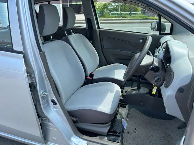 仕入れ先が不明なお車は取扱いしません！！実際に現地に足を運び、しっかりとチェックをしてから仕入れてきてますので、どのお車もご安心して乗っていただけます☆