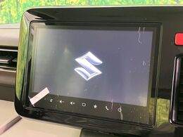 【メーカー純正ナビ】インテリアに溶け込むスタイリッシュな「専用設計」メーカーナビを装備♪視認性や操作性など基本性能にも優れ、より上質なカーライフをお楽しみいただけます。