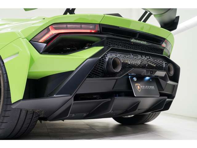 Rear Diffuser in Matt Black