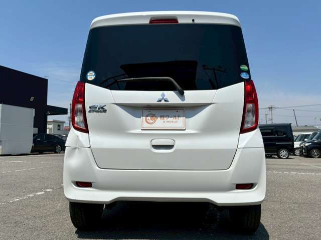 当店は、新車～登録済未使用車、お買い得軽自動車まで、多数在庫しております♪軽自動車の事なら全て当店にお任せください！目玉車両もございますので、ぜひ一度軽ワールドへお越しくださいませ！