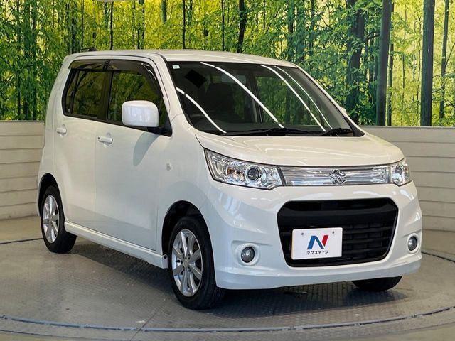 大好評のボディコーティング「弾スプラッシュコート」もご納車までに施工可能。通常のガラスコートと異なる、耐久年数6年の無機質ガラスコーティングが、ボディをキレイな状態に保ってくれます。