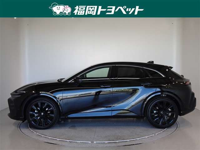 現行型のクラウンハイブリッド　スポーツZが入荷しました。