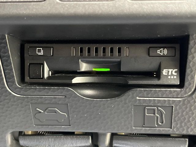 【ETC】高速道路の料金所をストレスなく通過！話題のスポットやサービスエリアに多い「スマートIC」利用時は必須のアイテムです。当店でセットアップを実施、ご納車当日からすぐにご利用いただけます！