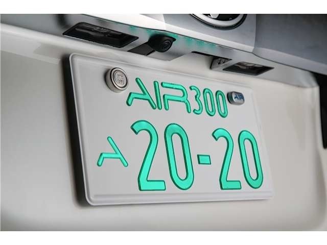ナンバープレートをお好きな数字に出来る希望ナンバープランです。※一部数字が抽選の番号がありますのでご注意を。※字光式ナンバーと軽自動車の白色ナンバーはBパックです。