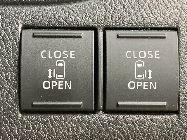 【両側電動スライドドア】運転席よりボタンひとつで開閉可能なスライドドアです。雨の日のお迎えの時など役立ちますね。