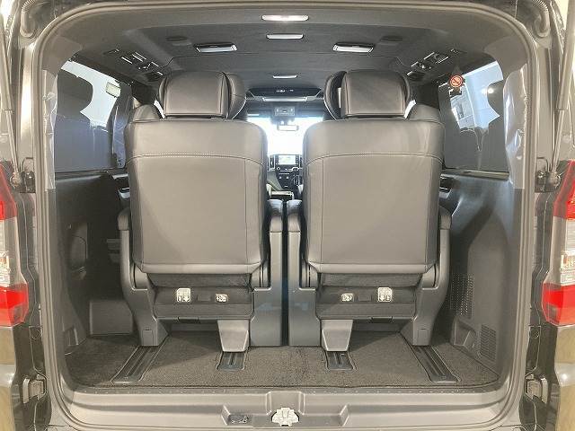 【トランクルーム】趣味が広がる収容スペース！これだけの広さがあればお買い物やレジャーなどにも最適です！使用感も少なくきれいな状態を維持しております。