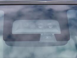 衝突被害軽減ブレーキです☆衝突の被害を軽減します☆50km/h未満（歩行者は30km/h未満）の場合、衝突を回避できる可能性があります☆