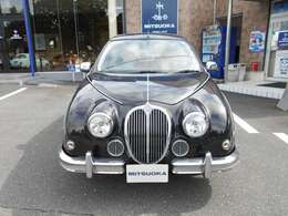 人気の高いセダンタイプの3代目ビュートが入荷しました。