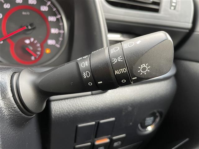 【運転席操作部】快適なドライブを楽しむための機能が装備されています！運転席から触れるので、使いやすいです！除菌プランいれていただくと、さらに清潔で安心していただけます！