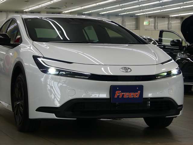LEDヘッドランプを搭載しておりますので、夜間走行時の視界確保は安心できますね