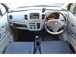 シンプルで扱いやすい内装です☆