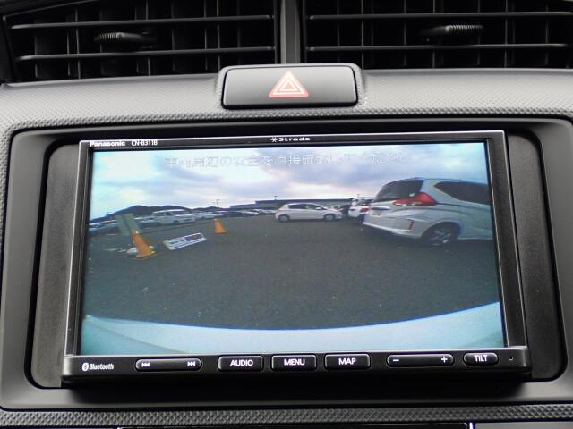 バックカメラ装備しております。駐車時に大変役に立ちますよ♪駐車が苦手な方にも便利機能です♪