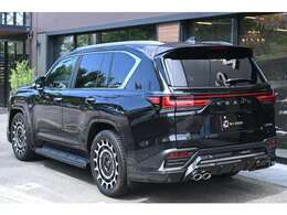 ■オリジナルブランドで安心■見た目だけでなくフィッティングと品質にこだわった自社ブランドのエアロとホイールを装着しており、、他店様に負けないこだわりちと品質だから安心してお乗り頂けます。