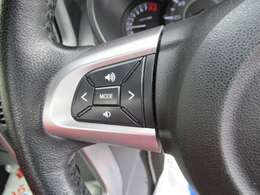 ステアリングオーディオスイッチ