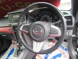 ステアリングホイール