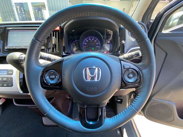 当店のお車をご覧いただきましてありがとうございます。お車についてのご質問やお見積りのご依頼、ご購入にあたってのご相談などは無料電話(0078-6002-312860)にお気軽にお問い合わせ下さい！