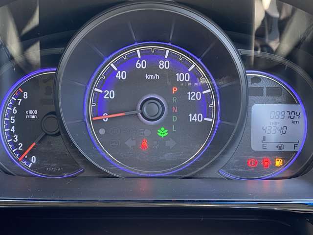 当店のお車をご覧いただきましてありがとうございます。お車についてのご質問やお見積りのご依頼、ご購入にあたってのご相談などは無料電話(0078-6002-312860)にお気軽にお問い合わせ下さい！