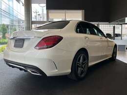 認定中古車保証2年付でございます