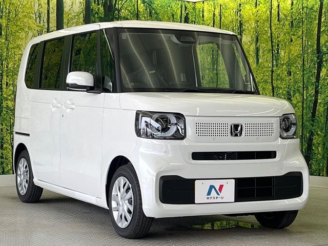 大好評のボディコーティング「弾スプラッシュコート」もご納車までに施工可能。通常のガラスコートと異なる、耐久年数6年の無機質ガラスコーティングが、ボディをキレイな状態に保ってくれます。