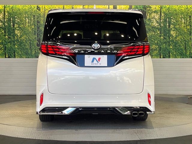 安心の最長10年・走行無制限保証（有償）をご用意。保証内容も充実はもちろん、無料点検＆オイル交換や、年中無休の全国・24時間ロードサービスも付帯されておりますのでご安心下さい。