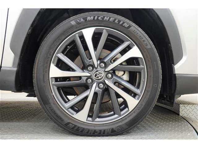 225/50R18