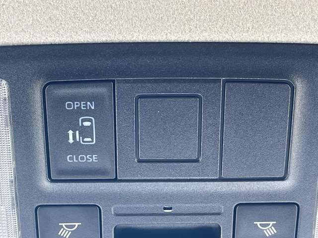 ボディーコーティングやナビの取り付け、下廻り防錆塗装も施行など、お車に関する様々なご要望に対応いたします♪お客様の1台のために相談に乗らせてください！！