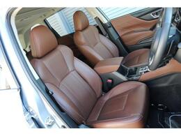 ロングドライブも快適に過ごせるシート。