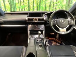 グループ総在庫数約30，000台！！全国の系列店からメーカー・車種問わずご紹介出来るので、あなたにピッタリのお車が見つかるはずです♪まずはお問い合わせ下さい☆