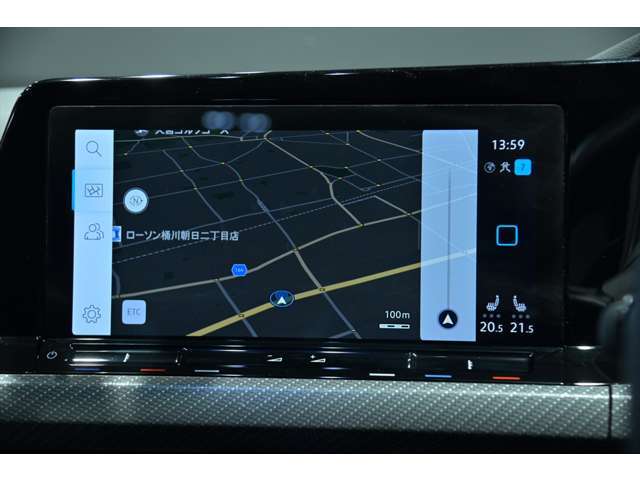 Volkswagen純正インフォテイメントシステムDiscover Pro（SSDナビゲーションシステム、通信モジュール内蔵、MP3/WMA、AM/FM、ワイドFM対応、地デジTV受信、Bluetooth
