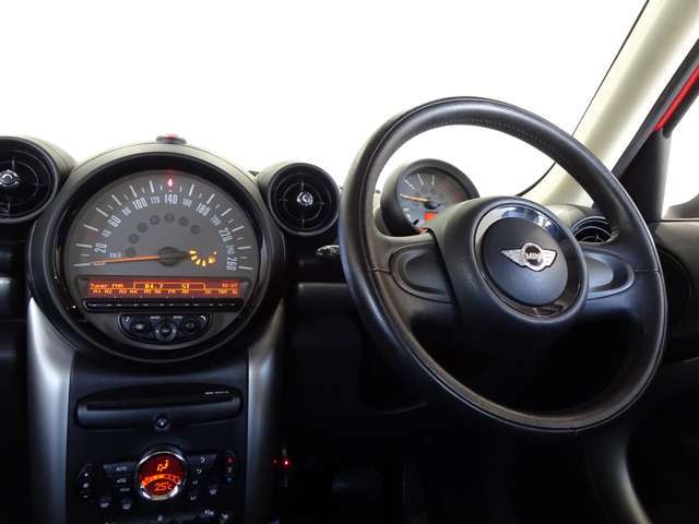 神奈川湘南に根付いて18年グループ在庫200台常備しております！多種多様なラインナップ取り揃えておりますので是非一度ご来店くださいませ。