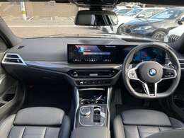 ブラックヴァーネスカレザー　純正ナビ　全方位モニター　19AW　コンフォートアクセス　メモリー機能付きパワーシート　シートヒーター　パドルシフト　アダプティブクルーズコントロール