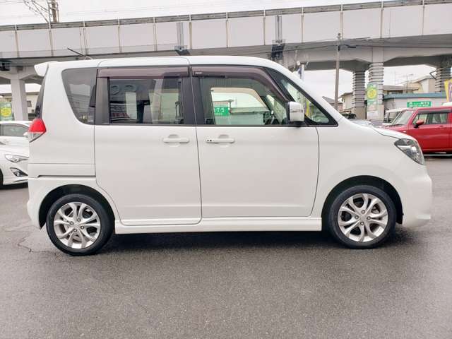☆当社、自社工場ありますので、納車後も継続車検・修理時には無料で代車の貸し出しも行っております！オイル交換などの作業もリフトを使ってクイックメンテナンスOK☆