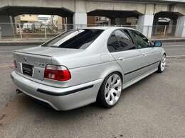 広島県から日本全国納車へ納車承ります！遠方のお客様に関しても多数の販売実績ございますのでお気軽にご連絡ください！