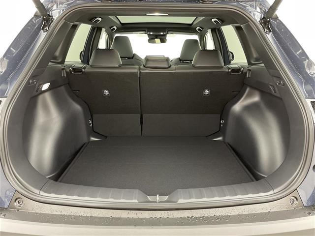 ◆【トランク】積み込みやすくて、たっぷり積める荷室です。シートアレンジできるものは、乗車人数と荷物の量や大きさによってシートを動かすことができるので、より快適なドライブが可能です！