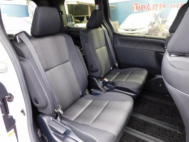 後期・9インチフルセグナビ・バックカメラ・BTオーディオ・両側自動ドア・LEDライト・フォグLED・トヨタセーフティセンス・ETC・アイドリングストップ・シートヒーター・フロアマット・ドアバイザー