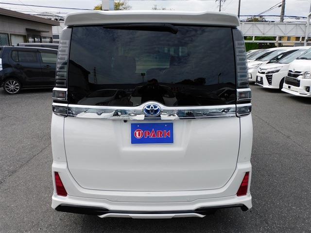 後期・9インチフルセグナビ・バックカメラ・BTオーディオ・両側自動ドア・LEDライト・フォグLED・トヨタセーフティセンス・ETC・アイドリングストップ・シートヒーター・フロアマット・ドアバイザー