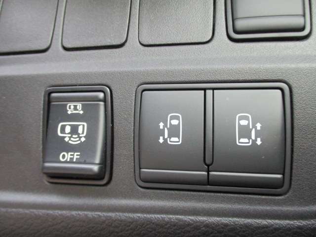 両側電動スライド！ドアからはもちろん、運転席のスイッチや鍵からでもスライドドアを電動で開閉できますよ★